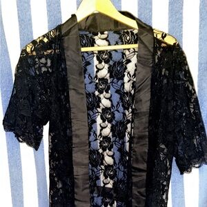 🖤FLORAL LACE NIGHT ROBE🖤